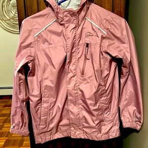 Kids LL Bean wind and rain jacket, mauve, size 10-12